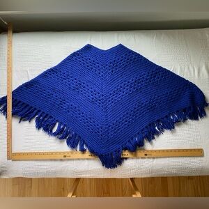 Vintage/Retro Blue Crocheted Shawl